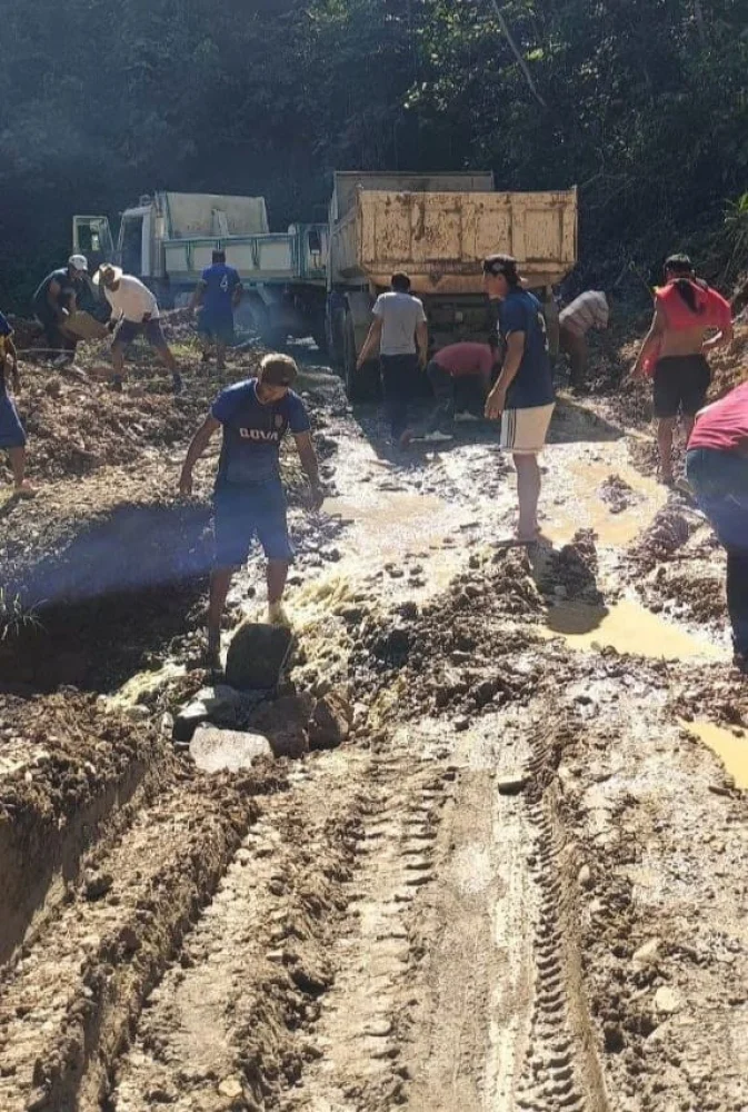 RIVEROS: CAMINOS DETERIORADOS PONEN EN JAQUE LA ALIMENTACION EN COMUNIDADES YUNGUEÑAS